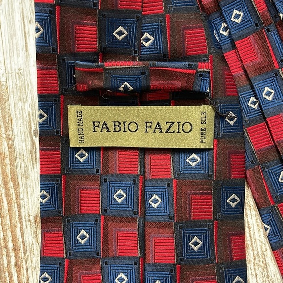 Fabio Fazio Blue Red Square Patterned Hans Made Pure Silk Neck Tie - Picture 4 of 7